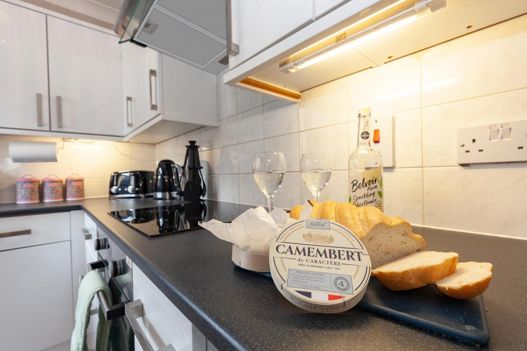 A Gem Nestled In The Heart Of Oxford With Parking! Lejlighed Eksteriør billede
